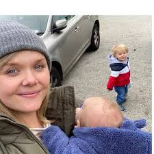 Meghan's rumoured home birth: Unnecessary trial or the most rewarding way  to have a baby?