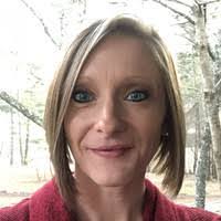 Elizabeth Attaway's Instagram, Twitter & Facebook