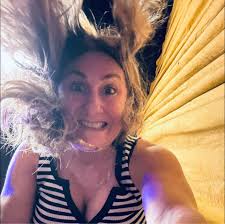 Getting kooky at rehearsal with...