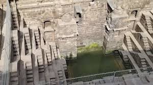 दुनिया भर में मशहूर है आभानेरी चांद बावड़ी, जानिए क्यों है इतना खास?