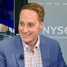 Pat McGovern (@pw_mcgovern)