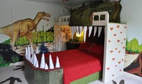 Spectacular Dinosaur Theme For A Small Bedroom Dinosaur Theme Bedroom Dinosaur Bedroom Bedroom Themes