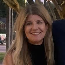 Laura Paden's Instagram, Twitter & Facebook