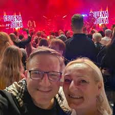 Crvena jabukaaaaaaa 40