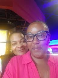 Lisa Luck's Instagram, Twitter & Facebook