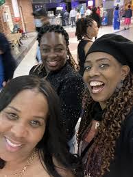 Pauline Rambo's Instagram, Twitter & Facebook