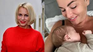 Zpěvačka se stane po čtyřicítce poprvé maminkou. Martina Partlova Ceska Zpevacka Extra Cz