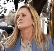 Samantha Bee GIFs