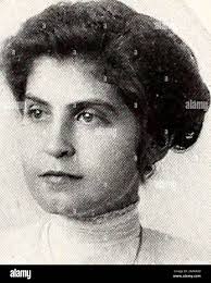 L b myrtle hi-res stock photography and images