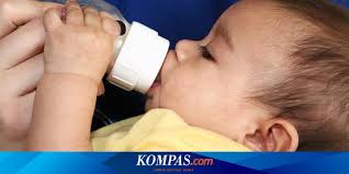Susu formula yang dapat memenuhi kebutuhan nutrisi untuk membantu perkembangan serta pertumbuhan bayi adalah morinaga bmt. Stop Susu Formula Buat Bayi Halaman All Kompas Com