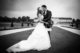 Als fotograf für die hochzeit in ludwigsburg biete ich euch einen maßgeschneiderten service für den schönsten tag des jahres. Hochzeitsreportage Claudia Und Steven Hochzeit Im Schloss Ludwigsburg Dirk Mertens Der Blog