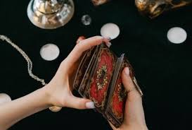 However, with our cosmic messenger moving backward in its retrograde phase, you could be feeling confused or experiencing. Ramalan Zodiak Hari Sabtu 19 Juni 2021 Capricorn Aquarius Dan Pisces Jangan Cuek Dengan Pasangan Anda
