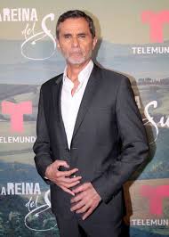 Humberto zurita y el emotivo mensaje a christian bach: Humberto Zurita Supera Asi La Muerte De Su Esposa