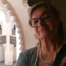 Una delle richieste che mi viene fatta più spesso girando per i quartieri  della città, durante le Settimane del Sindaco, è quella di una maggiore  cura delle strade e dei marciapiedi. Questa