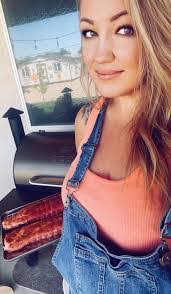 Cassandra Gause's Instagram, Twitter & Facebook