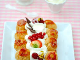 Saint Honore Aux Fruits Rouges Essen Torten