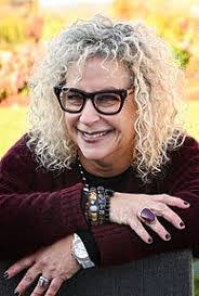 Leslie Studer's Instagram, Twitter & Facebook