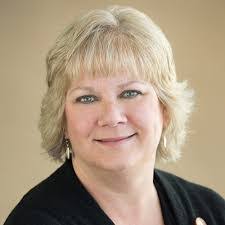 Tracy Fehr's Instagram, Twitter & Facebook