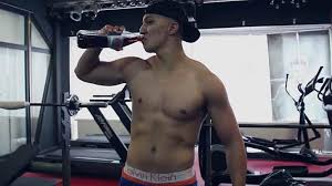 Muss Farid Bang Wegen Fitness Youtuber Karl Ess Vor Gericht Erscheinen Hiphop De