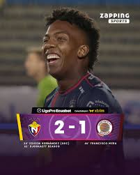 Golpean de entrada los rayados 🫢 Jeison Medina cabeceó completamente solo  y convirtió el 0-1 para @independientedelvalle. #LigaProEcuabet conectada x  #Xtrim 📲