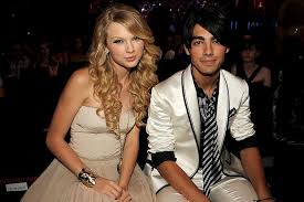 Taylor swift released another song from the vault on wednesday, april 7, and fans are already hooked. Lk7l1 Xpmdaygm