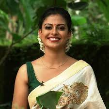 Onapudava offers kerala traditional wear, kuthampully handloom products directly from kuthampully. 21 Trendy Green Kerala Saree Blouse Designs To Try In 2019 Bling Sparkle