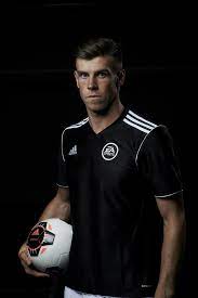 Welsh Football Player Gareth Bale Gareth Bale Soccer Pictures Welsh Football