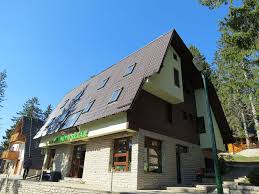 Frank vlasic moved to america in 1912 to build a better life for his family. Apartmani Relax Vlasic Home Facebook