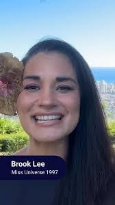 Brook Lee's Instagram, Twitter & Facebook