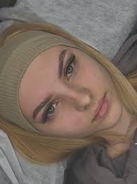 Kobietki ze Stabłowic i okolicy , porozmawiajmy o tym, o czym często się  milczy... Ja nazywam się Anna Godula i jestem fizjoterapeutką dna miednicy  i właścicleką [Centrum Zdrowia  Rodzinnego](https://www.facebook.com/profile.php?id=61569199217721&__cft ...