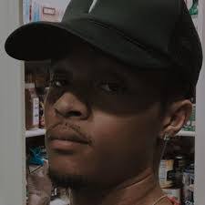 Quincy Brooks's Instagram, Twitter & Facebook