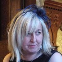 Debbie Bedford's Instagram, Twitter & Facebook