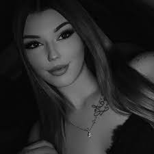 Haley Haley's Instagram, Twitter & Facebook