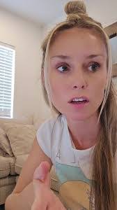 Jenna Bourque's Instagram, Twitter & Facebook