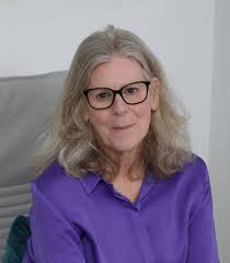 Penny Sutton's Instagram, Twitter & Facebook