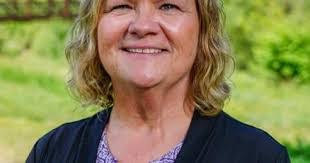 Cindy Mcfall's Instagram, Twitter & Facebook