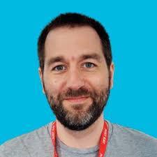 Stuart Lang's Instagram, Twitter & Facebook