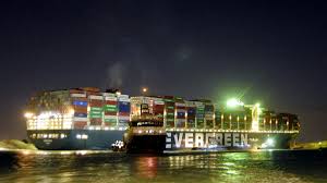 Das containerschiff „mv ever given hat sich im suezkanal quer gestellt. Kogk1gx6dchvdm