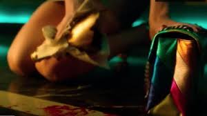 The popular spanish actress, who has a following of over 17 million, amassed an impressive. Multi Coloured Shoulder Chain Bag Of Carla Ester Exposito In Elite S03e01 Spotern