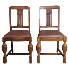 Stone creek invites warm hospitality to the dining room with its practical farmhouse style. Jacobean Dining Room Chairs 10 For Sale At 1stdibs