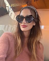 MONA STACY ⭐️✨