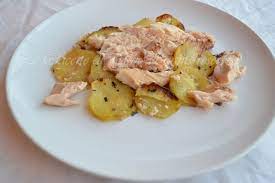 2 cucchiaini erba cipollina liofilizzata cannamela. Trota Salmonata Con Patate Al Forno