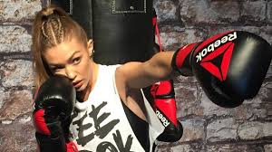 Official site for the greatest includes news, photos, bio, interactive timeline and newsletter signup. 11 Famosas Apasionadas Por El Boxeo As Com