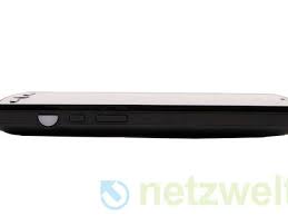 Sharp Aquos SH80F im Test: 3D-Handy mit ...