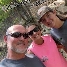 Have you ever looked up and wondered what insect is spinning a web in your  tree? If you've recently spotted a large web in a tree, perhaps in downtown  Paducah, you might