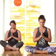 Wir erklären, warum das so ist und liefern 5 gründe, warum yoga immer noch trendy ist und wir es einfach lieben. Mentale Und Korperliche Gesundheit Durch Entspannung