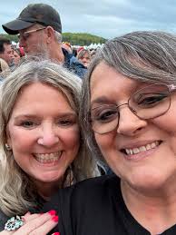 Did anyone lose a pink Motorola phone if so message me