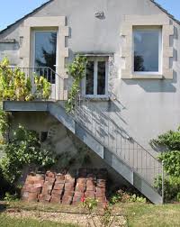 Photo Dt57 Esca Droit Avec Palier D Arrivee Escalier Droit D Exterieur En Acier Galvanise Au Style Retro Escalier Exterieur Arriere Cour En Pente Escalier