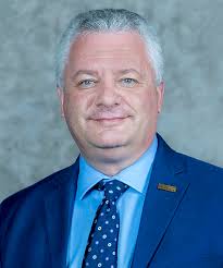 Steven Berberich's Instagram, Twitter & Facebook