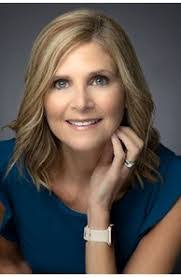 Tracie Walsh's Instagram, Twitter & Facebook